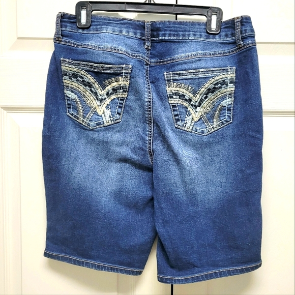 1946 Denim Classic Embellished Jean Shorts - Picture 2 of 6